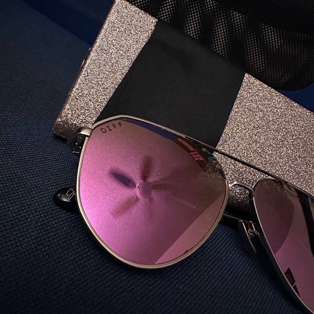 Pink Diff sunglasses